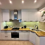 Millennium Skorosze Mango Apartament Warszawa