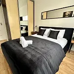 Millennium Skorosze Mango Apartament Warszawa