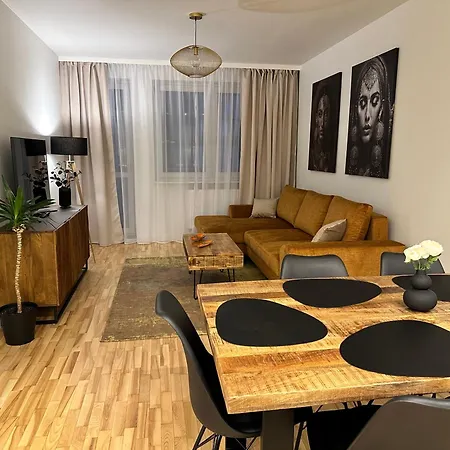 Apartment Millennium Skorosze Mango Warsaw