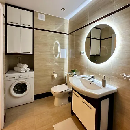 Millennium Skorosze Mango Warsaw