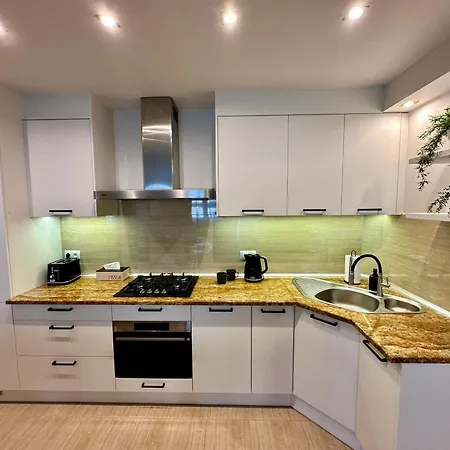 Millennium Skorosze Mango Appartement Varsovie