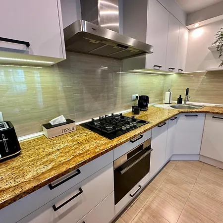 Apartment Millennium Skorosze Mango