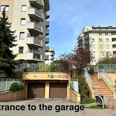 Millennium Skorosze Mango وارسو